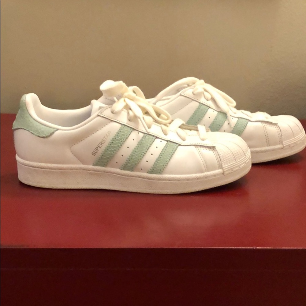 Adidas Superstar Sneakers Sz 7